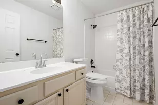 8364 Deep Green Dr, Dallas, TX 75249 - Photo 13