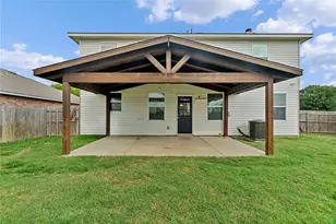 1301 Erin Ct, Burleson, TX 76028 - Photo 23