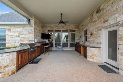 7030 Flagstone Circle, McGregor, TX 76657 - Photo 13