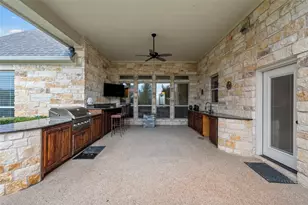 7030 Flagstone Cir, McGregor, TX 76657 - Photo 13