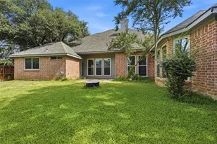 3318 Summergrove Dr, Arlington, TX 76001 - Photo 29