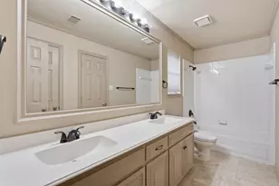 3318 Summergrove Dr, Arlington, TX 76001 - Photo 17