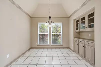 3318 Summergrove Drive, Arlington, TX 76001 - Photo 11