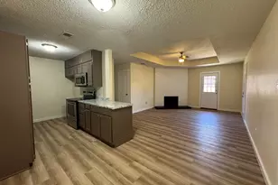 6319 Holiday Ln, North Richland Hills, TX 76182 - Photo 5