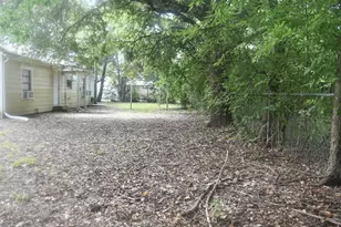 1015 Winkler St, Ennis, TX 75119 - Photo 17
