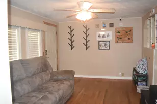 1015 Winkler St, Ennis, TX 75119 - Photo 11