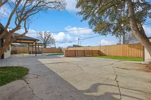 12417 Quincy Ln, Dallas, TX 75230 - Photo 35