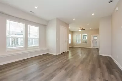 831 Feather Thorn Drive, Arlington, TX 76005 - Photo 7