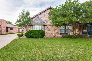 7117 Fuller Cir, Fort Worth, TX 76133 - Photo 1