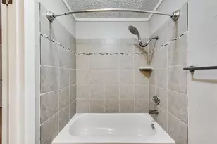 8750 Park Ln, Dallas, TX 75231 - Photo 15