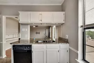 8750 Park Ln, Dallas, TX 75231 - Photo 7