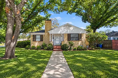 910 Reverchon Drive, Dallas, TX 75211 - Photo 1