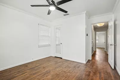 910 Reverchon Drive, Dallas, TX 75211 - Photo 15