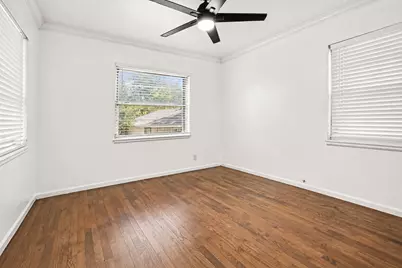 910 Reverchon Drive, Dallas, TX 75211 - Photo 9