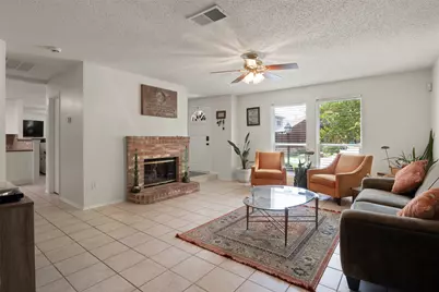 1428 Creekview Drive, Lewisville, TX 75067 - Photo 3