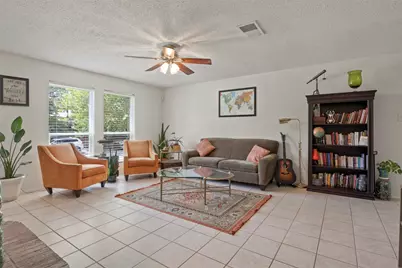1428 Creekview Drive, Lewisville, TX 75067 - Photo 5