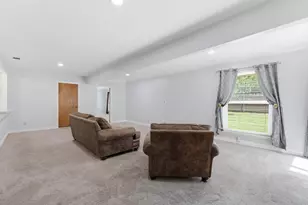 1327 Big Stone Gap Rd, Duncanville, TX 75137 - Photo 15