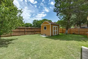 1327 Big Stone Gap Rd, Duncanville, TX 75137 - Photo 33