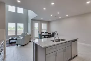 509 Hutchinson Ln, Lewisville, TX 75077 - Photo 9