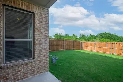 509 Hutchinson Lane, Lewisville, TX 75077 - Photo 33