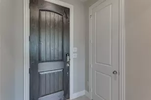 509 Hutchinson Ln, Lewisville, TX 75077 - Photo 3