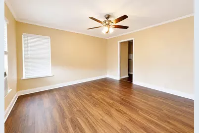 4236 Comanche Street, Fort Worth, TX 76119 - Photo 3