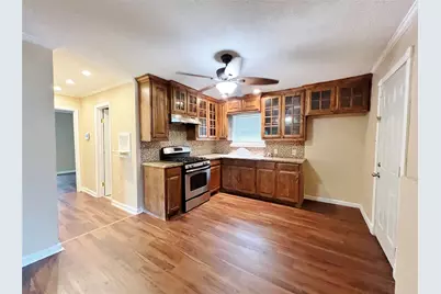 4236 Comanche Street, Fort Worth, TX 76119 - Photo 5
