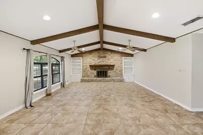 612 W Highland Street, West, TX 76691 - Photo 5