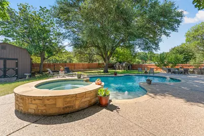 7500 Parker Drive E, Burleson, TX 76028 - Photo 33
