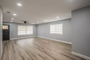 917 E Jessamine St, Fort Worth, TX 76104 - Photo 15