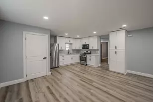 917 E Jessamine St, Fort Worth, TX 76104 - Photo 13