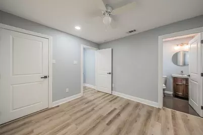 917 E Jessamine Street, Fort Worth, TX 76104 - Photo 29