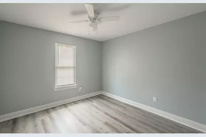 917 E Jessamine Street, Fort Worth, TX 76104 - Photo 25