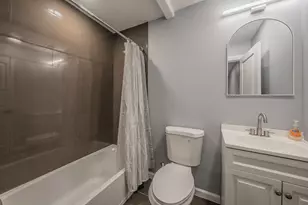 917 E Jessamine St, Fort Worth, TX 76104 - Photo 17