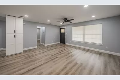 917 E Jessamine Street, Fort Worth, TX 76104 - Photo 7
