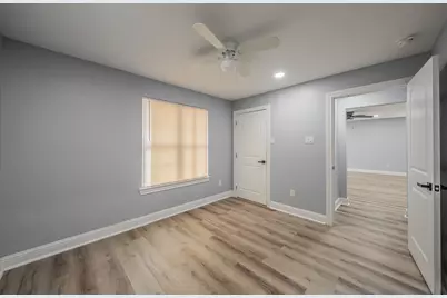 917 E Jessamine Street, Fort Worth, TX 76104 - Photo 19