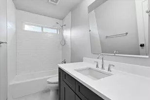 1136 Woodlawn Ave, Dallas, TX 75208 - Photo 29