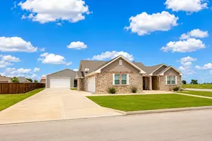110 Centerhill Dr, Muenster, TX 76252 - Photo 3