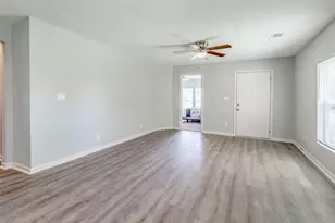 1203 E King St, Sherman, TX 75090 - Photo 3