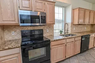 2100 Newport Dr, Flower Mound, TX 75028 - Photo 17