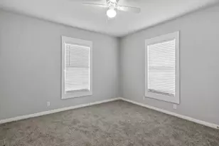122 Ramsey Ave, Cleburne, TX 76031 - Photo 11