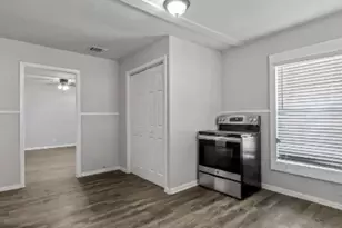 122 Ramsey Ave, Cleburne, TX 76031 - Photo 5