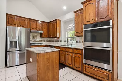 7700 Buccaneer Circle, Arlington, TX 76016 - Photo 11