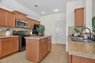 1520 Wickham Dr, Burleson, TX 76028 - Photo 9