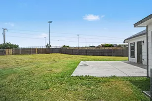 14201 Bridgeview Ln, Dallas, TX 75253 - Photo 31