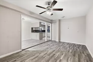 981 Chateau Valee Cir, Bedford, TX 76022 - Photo 13