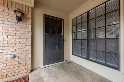 215 Silver Creek Drive, Duncanville, TX 75137 - Photo 11