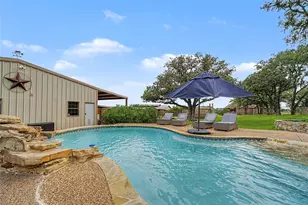 137 Silver Saddle Cir, Weatherford, TX 76087 - Photo 25