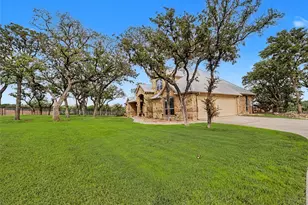137 Silver Saddle Cir, Weatherford, TX 76087 - Photo 1