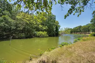 2495 Fox Point Cir, Quinlan, TX 75474 - Photo 39